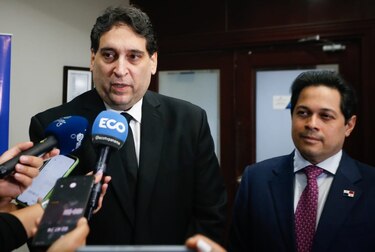 Transición: director designado de la DGI empieza a recibir información sobre los ingresos del país