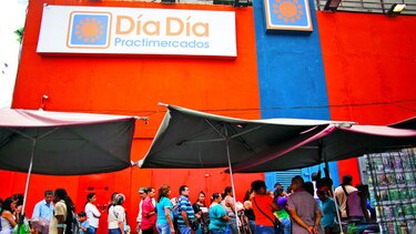 Maduro firma decreto de estado de excepción