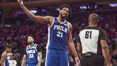 76ers escapan con triunfo 108-105 sobre los Knicks