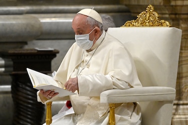 Papa Francisco defiende la vacunación y condena ‘las noticias sin fundamento’ sobre la Covid-19