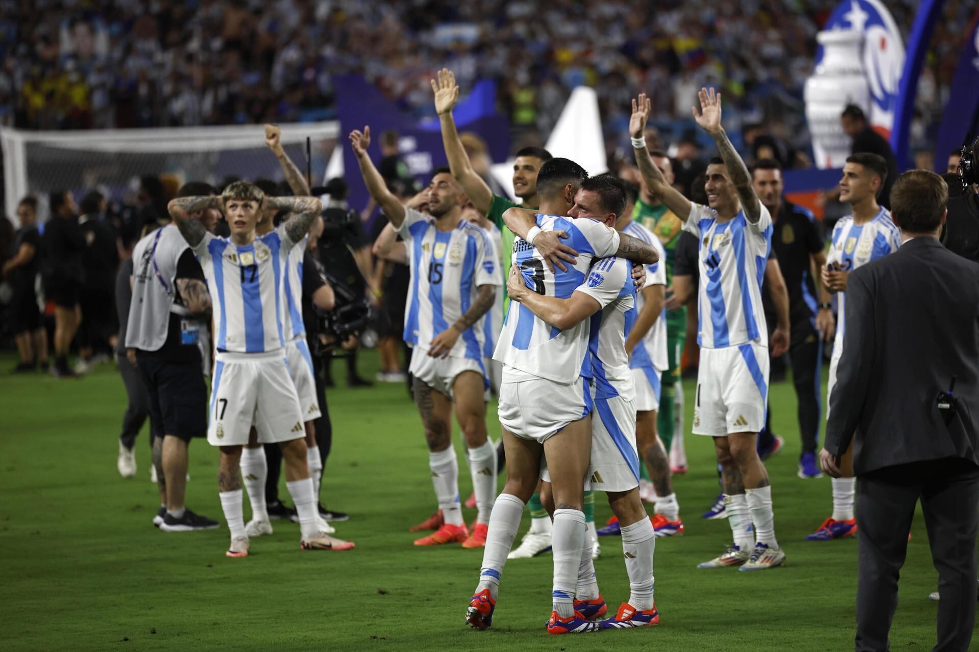 Los jugadores de Argentina celebran ganar la final de la Copa América 2024. EFE