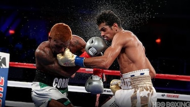 Jezreel Corrales también cae en el 'ring'