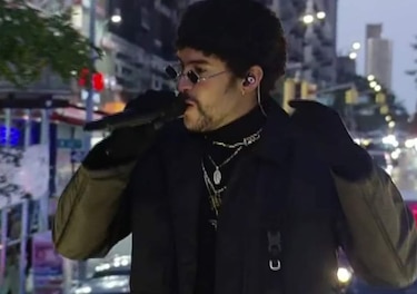Bad Bunny ofrece concierto en directo desde Nueva York; Sech fue uno de los artistas invitados