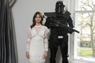 Felicity Jones se une a la legión de heroínas de 'Star Wars'