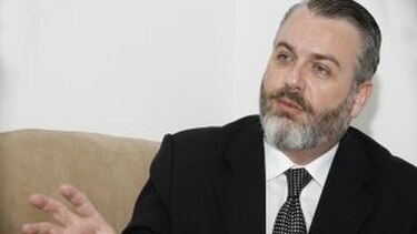 A Varela le faltó exigir respeto para el Panameñismo, dice Henríquez
