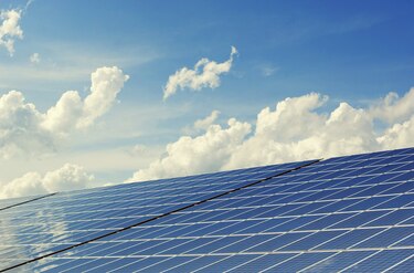 Suspenden proceso de licitación de energía por falta de transparencia
