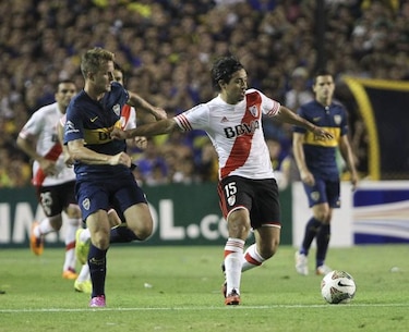 Boca y River ofrecieron más histeria que fútbol en semifinal de Copa Sudamericana