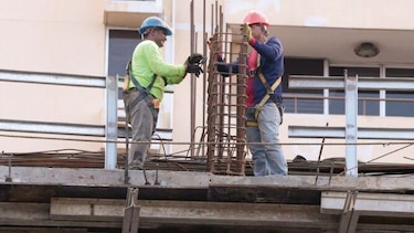 Falta de credibilidad fiscal limita calificación de riesgo