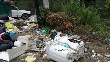 Durante operativo de limpieza sacan nueve toneladas de basura del Lago de Los Andes