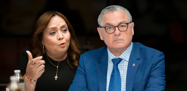 Planilla sobre ruedas: choferes de la Asamblea cuestan $2.8 millones al año