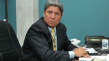 Presidencia paga cirugía a Franz Wever, secretario general de la Asamblea, con la partida discrecional