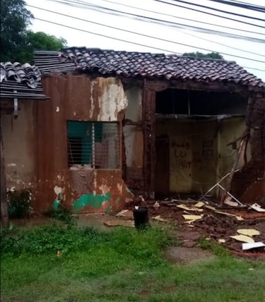 Lluvias provocan el desplome de una vivienda y otras afectaciones en Azuero