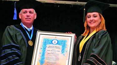 UMIP concede doctorado ‘honoris causa’ a Rubén Arosemena