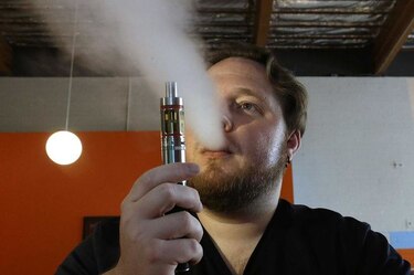 California sube a 21 años la edad mínima para comprar tabaco