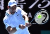 Djokovic sufre para derrotar a Tiafoe en segunda ronda en Australia
