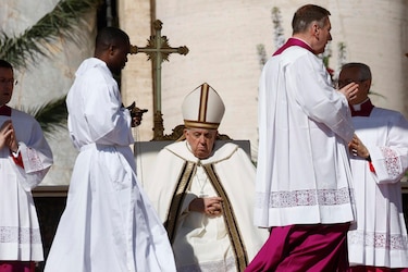 El Papa ruega por la paz en Ucrania y Jerusalén en su mensaje de Pascua
