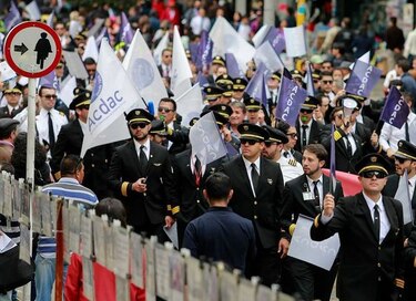 Colombia: pilotos de Avianca marchan en reclamo de derechos sindicales