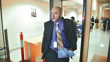 Testigo reconoce material interceptado a las víctimas