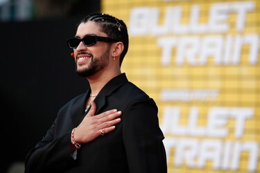 Bad Bunny mantiene su corona en los Billboard Latinos con nueve galardones