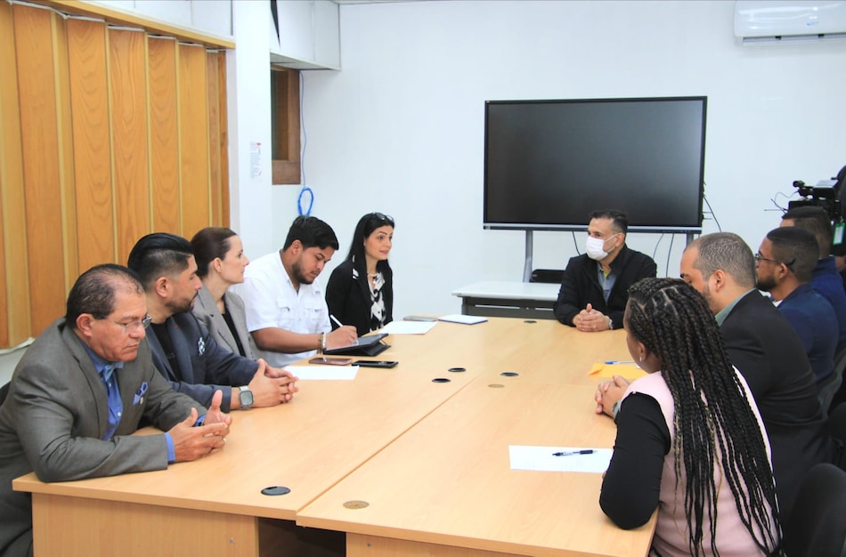 Egresados de medicina sin plaza iniciarán su internado en abril de 2026