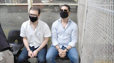 Tres diputados de cinco de CD en el Parlacen consideran ‘inoportuna e inconveniente’ la juramentación de Ricardo y Luis Martinelli Linares