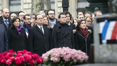 París rinde un último homenaje a las víctimas de los atentados de 2015