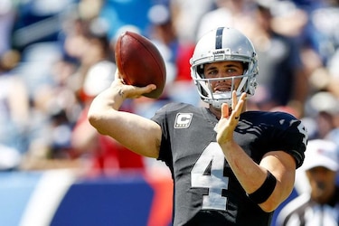 Carr y Raiders vuelven a superar a Titans