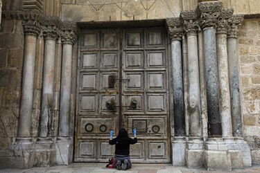 El Santo Sepulcro de Jerusalén abrirá el domingo tras dos meses cerrado