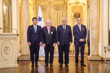 Mulino se reúne con la junta asesora del Canal de Panamá