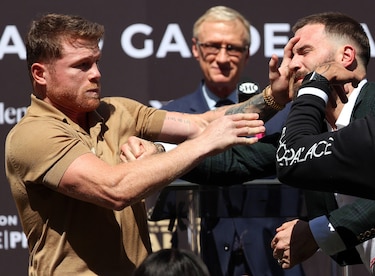 Plant y ‘Canelo’ Álvarez intercambian golpes previo a la pelea de noviembre
