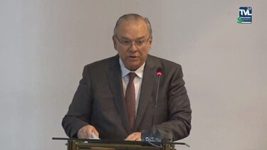 Jorge Nicolau advierte del peligro de concentrar los fondos de reserva en un solo administrador