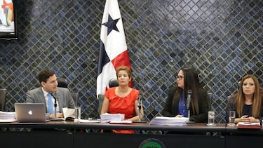 Comisión de la Mujer recomienda al pleno la remoción de Alfredo Castillero Hoyos como defensor del Pueblo