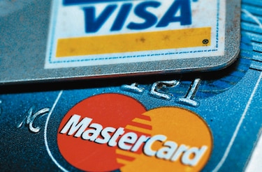 Visa: Gasto de consumidores ha caído ‘drásticamente’ por virus