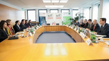 Varela: empresa austríaca presenta propuesta de teleférico en el Canal