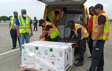 Panamá recibe 375,570 dosis de Pfizer para seguir con la vacunación masiva en varios circuitos