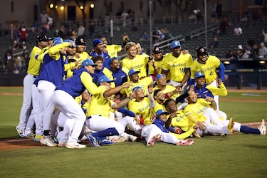 Colombia completa el grupo de Panamá en el Clásico Mundial de Béisbol 2026 