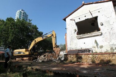 Suspenden permisos para nuevos edificios y comercios alrededor del Parque Omar