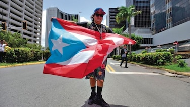Piden a Puerto Rico recortar pago de pensiones
