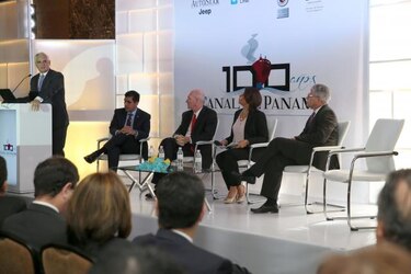 Foro '100 años del Canal de Panamá'