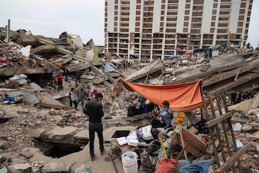 Aumentan a 4,734 los muertos por los terremotos de hace casi tres semanas en Venezuela