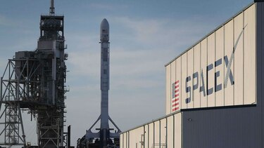 SpaceX aplaza lanzamiento de carga militar secreta de Estados Unidos