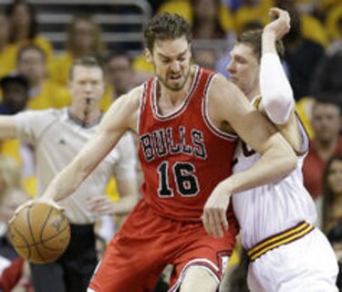 Clippers sorprenden a Rockets; Bulls doblegan a Cavaliers