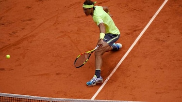 Nadal derrota a Federer y jugará su duodécima final
