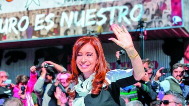 Fernández denuncia espionaje