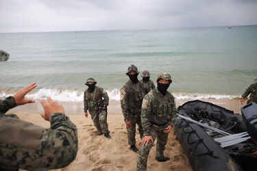 Estados Unidos despliega un bombardero estratégico B-1 en unas maniobras con Corea del Sur