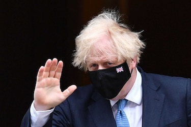 Boris Johnson pide prudencia a la población en visperas del desconfinamiento en Inglaterra