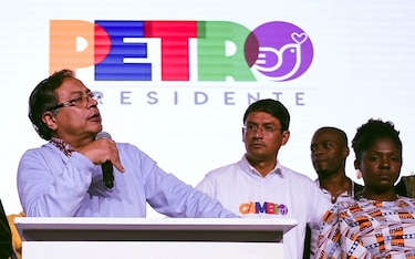 Colombia: proponen crear frente común contra Gustavo Petro en elección presidencial