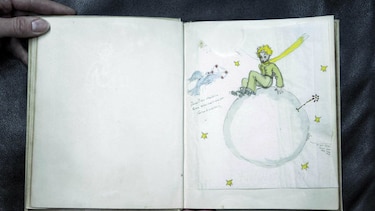 Subastan ejemplar de 'El principito' con dedicatoria y dibujos de Saint-Exupéry