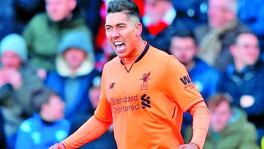 Liverpool gana y va por el segundo lugar