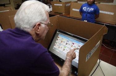 Electores recibirán última capacitación sobre el voto electrónico